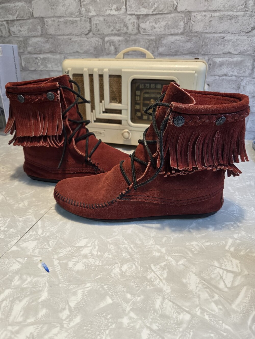 Vintage 90's Fringed Minnetonka Lace-Up Suede Moccasins - Picture 2 of 9